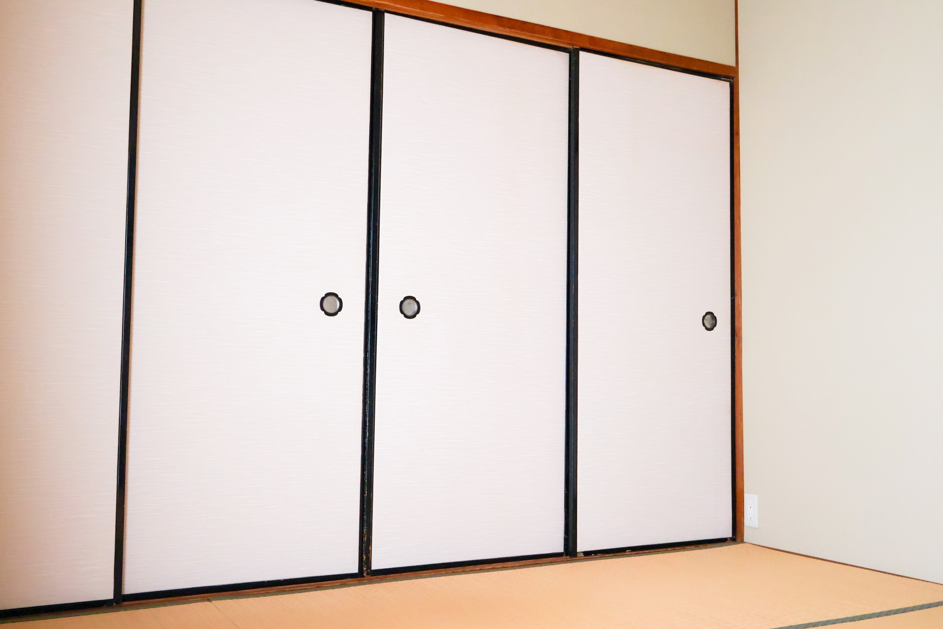 介護住宅に最適な襖張替えで安心・安全な和室空間を実現のアイキャッチ